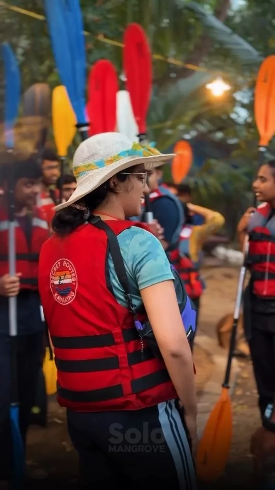 Fishing village life along Kadamakkudy canals